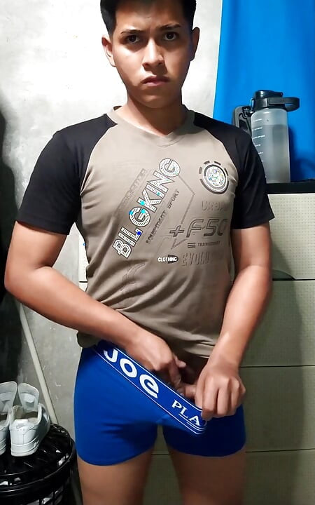 Alan Tokers I Know Gets Hot