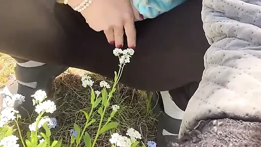 Piss Pussy for Care Flower Tree