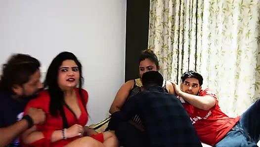 TIGA HOSTEL FREIND MEMANGGIL GADIS MEREKA UNTUK BERCINTA DAN GRAND MASTI, GANGBANG HARDCORE