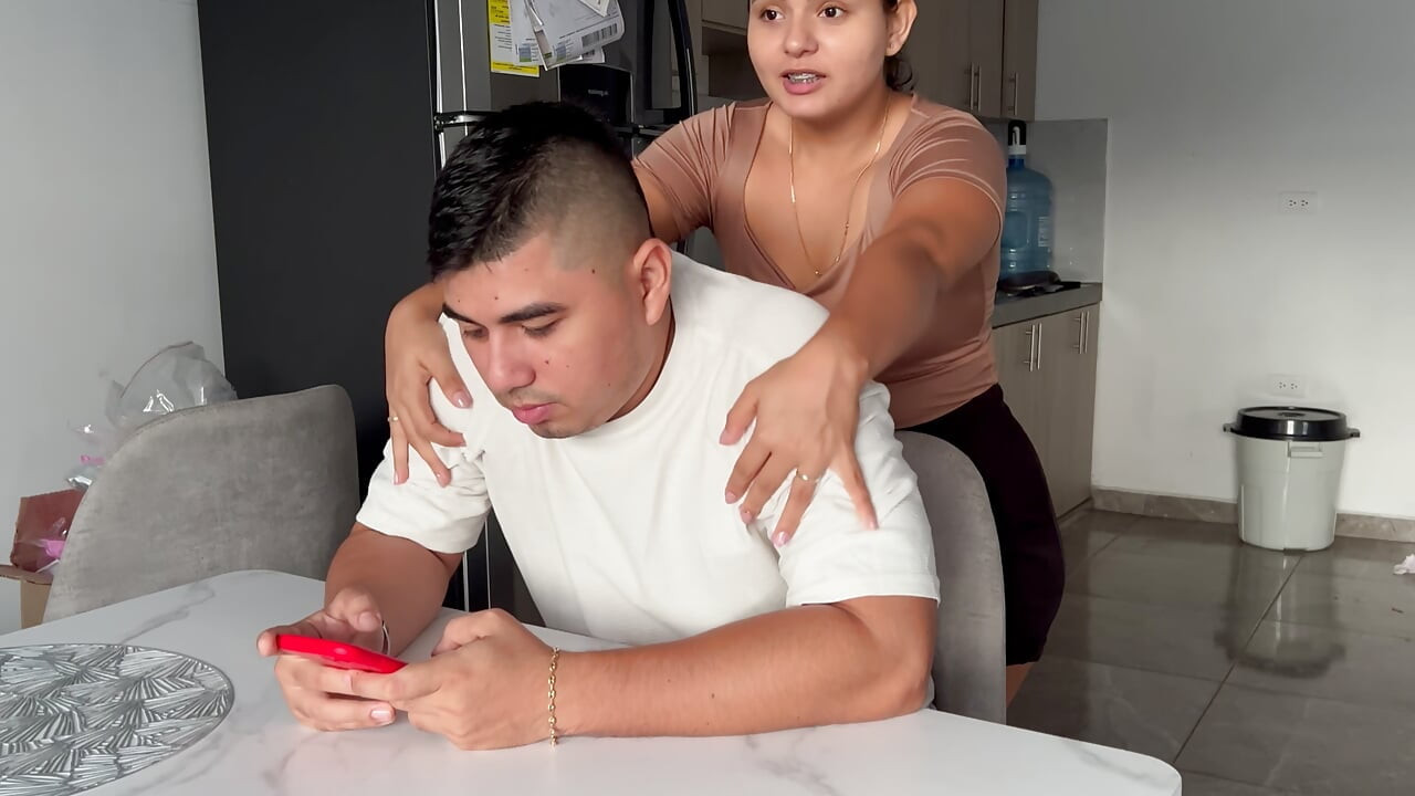 STEPSISTER WANTS SEX IN THE KITCHEN