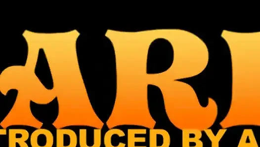 Bu Asyalı güzel için dövmeler ve kremsi dolgular