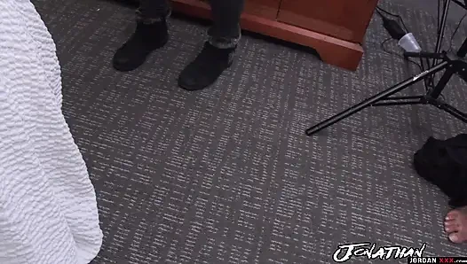 Sürtük kız arkadaşım çifte penetrasyona bayılıyor