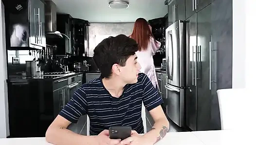 Filthy family 11 szene 2