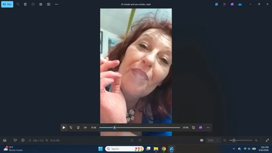 61 DawnSkye1962'den 2018'e geri atma sigara içiyorum ve sen vuruş