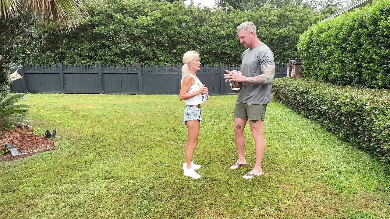 Football o yo con Jay Spears y Tatiana Steele