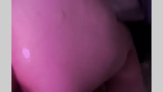 Sert yarak kız arkadaşını domaltarak sikiyor