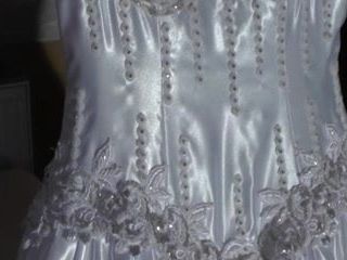 Gaun satin pernikahan putih 01