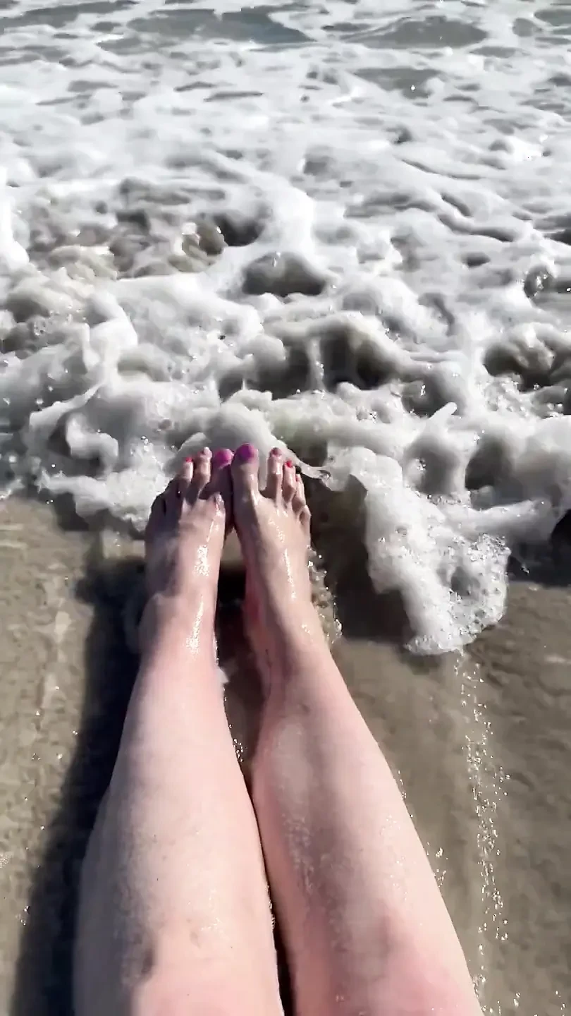 Waves Crashing on Size 16 Feet & Legs