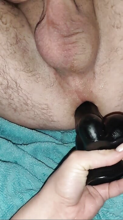 I fuck my husband with a bottle and a big black cock.