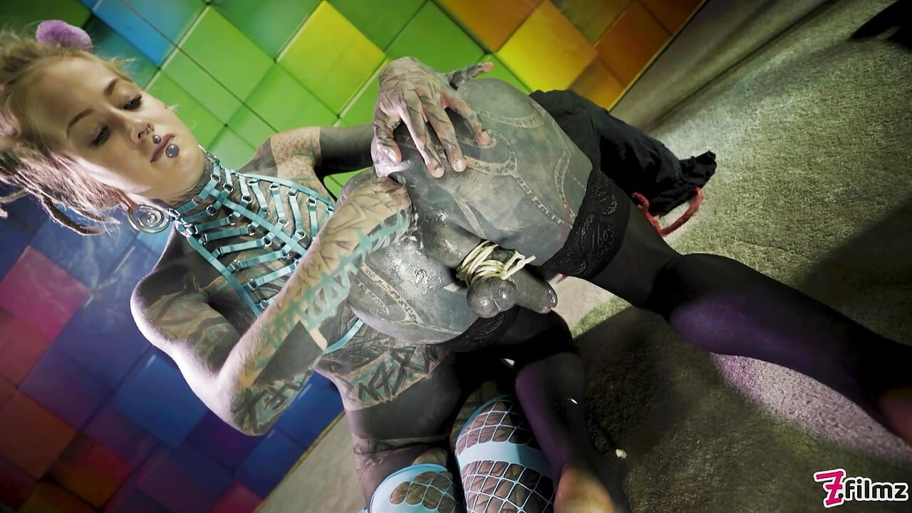 Heavily tattooed trans Lily Lu gets anal fisted