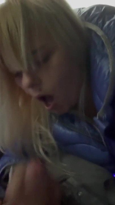 Outdoor Car Blowjob Cumshot Deep Throat Squirt Couple Blonde MILF Squirt | Clip 1