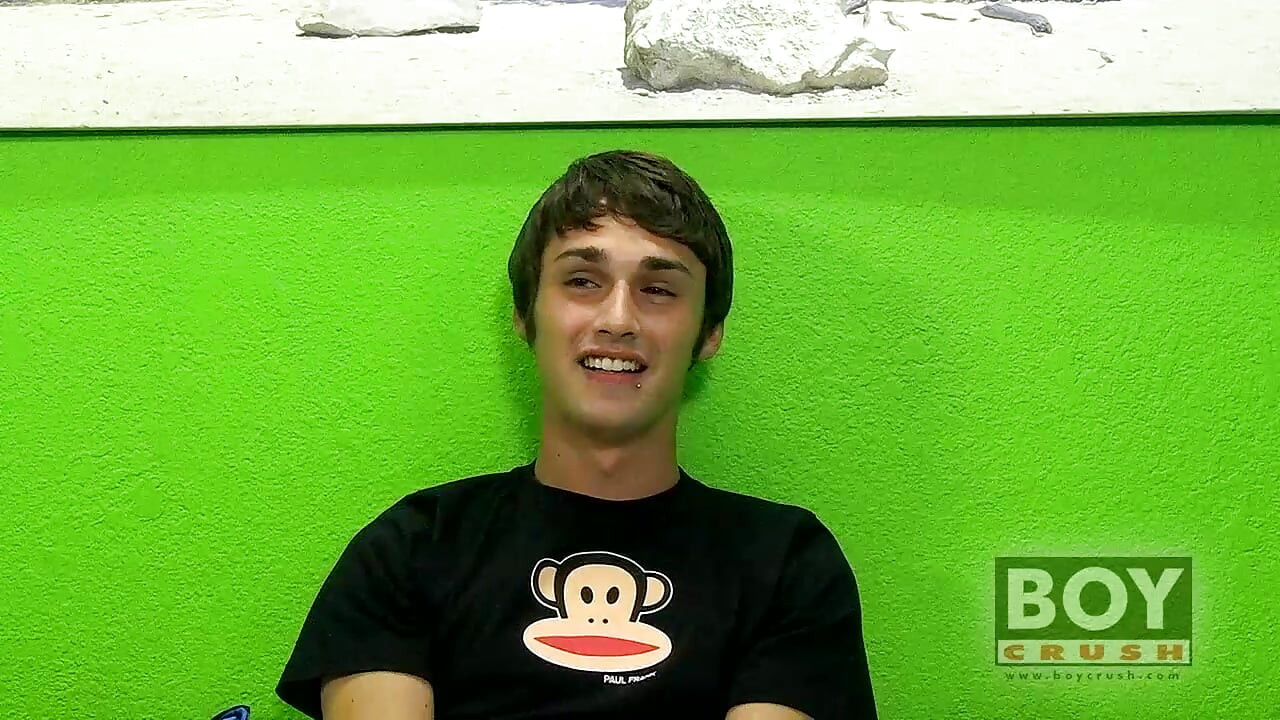 Interviewed twink Junior Ray finger fucks himself and jerks