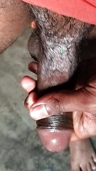 Big Desi Panis enhance technique of Oil Massage