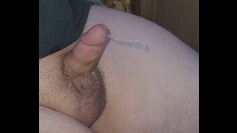 Masturbating until my small cock cums