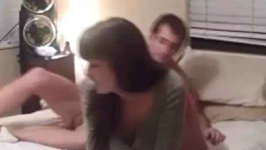 Amateurs Having Sexxxy Fun Before Bedtime Experience