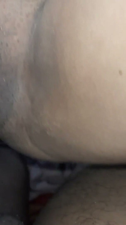 Pibe indio se está cogiendo a su madrastra, lo mejor del porno indio close up anal en hindi | Clip 1
