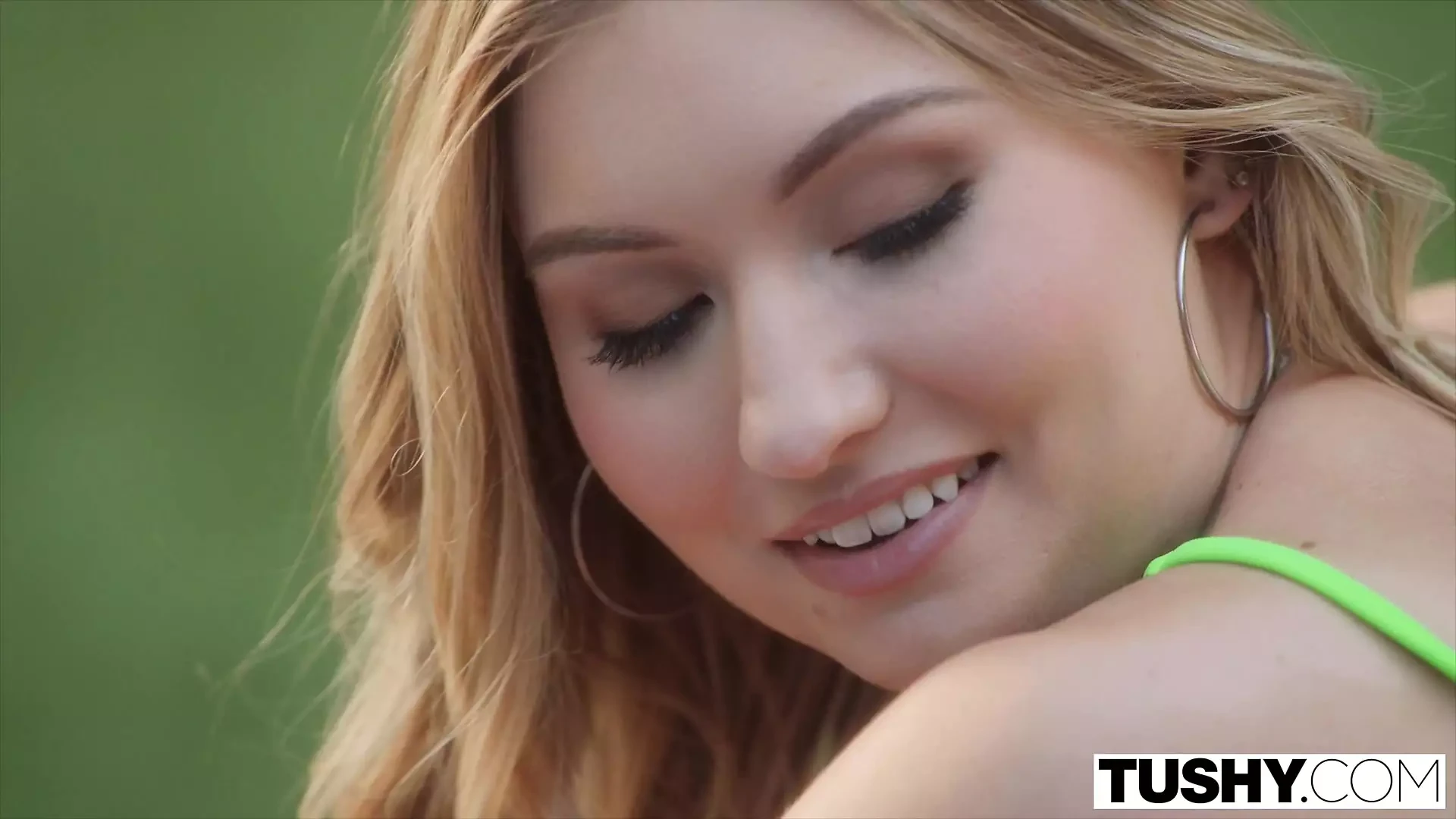 TUSHY Stunning model Emma has passionate anal