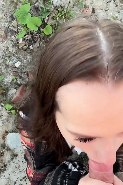 Napínavá hra s striptýzovým plácáním končí mokrým kouřením
