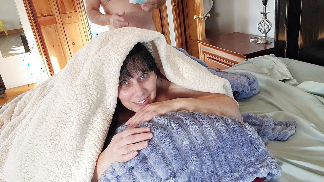 Hot Ass Stepmom Surprises Stepson