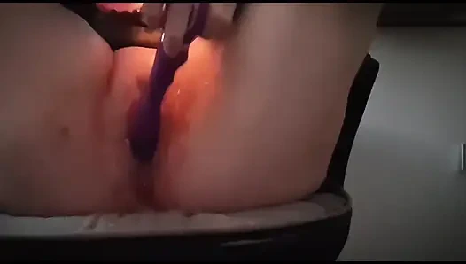 Young girl does it by "Do it youreself"