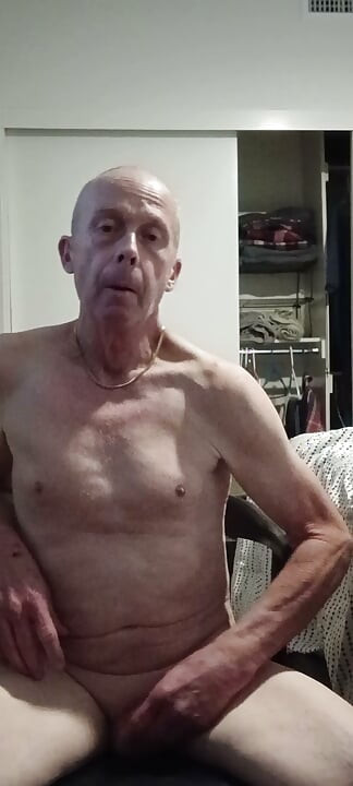 Tiny Dick Gay Man Jerking Off Taking About How A 22 Year Old Used his Hole