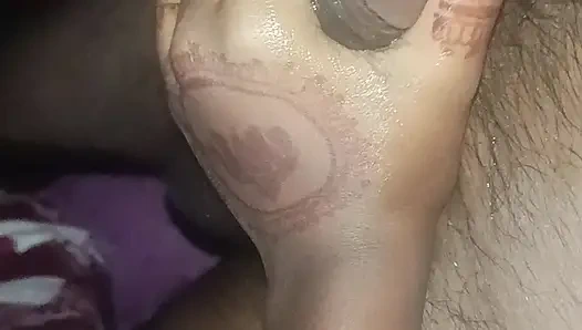 Kakak tiri membantuku masturbasi saudara tiri dan saudara tiri