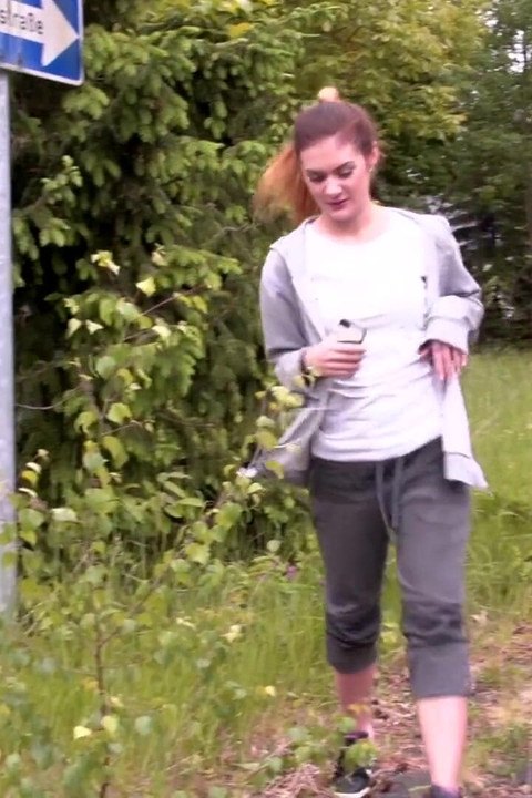 Sexy big ass brunette enjoying in hard outdoor fuck in her wide pussy