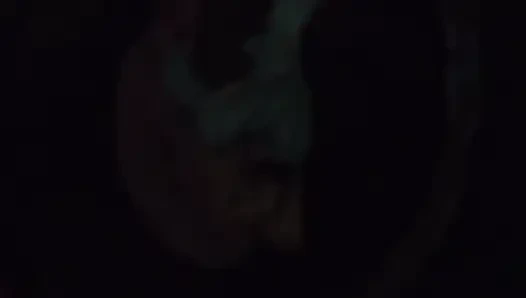 Karımın kullanılmış tangasıyla mastürbasyon yapıyorum ve fark etmiyor