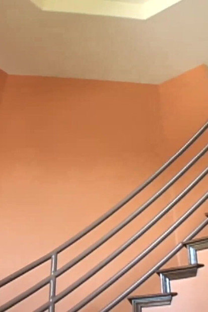 Jovem puta tesuda faz sexo com seu chefe com pau duro