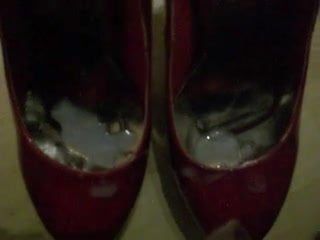 Another cumshot in her red High Heels