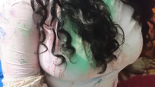 Erkek kardeşlerimin karısıyla zevk aldım - o tamamen tatmin oldu.!