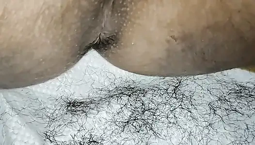 Ketiak saudara tiri - saudara tiri desi 18+ disetubuhi dengan keras oleh (pria salon) ketika dia dipangkas rambut armit.