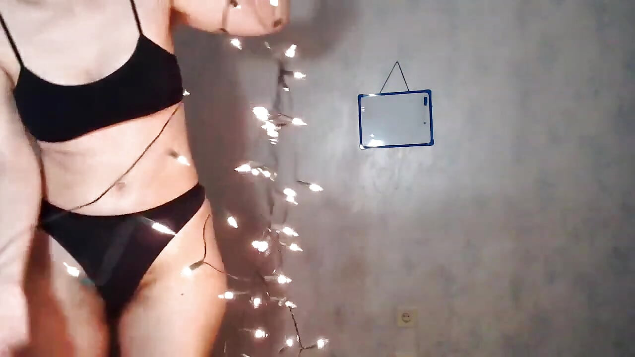 Spectacol complet pe cameră cu ulei