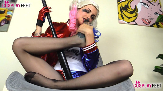 Footjob by Harley Quinn cosplayer in black pantyhose