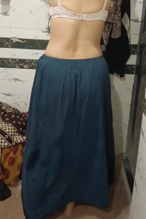 Priya Bhabi Peticot Open Video Shoot