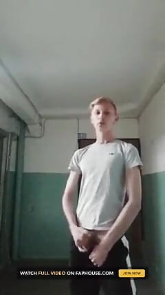 Decided to jerk off at the entrance