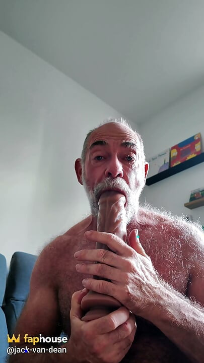 Hairy Muscle Tries Big Dildo