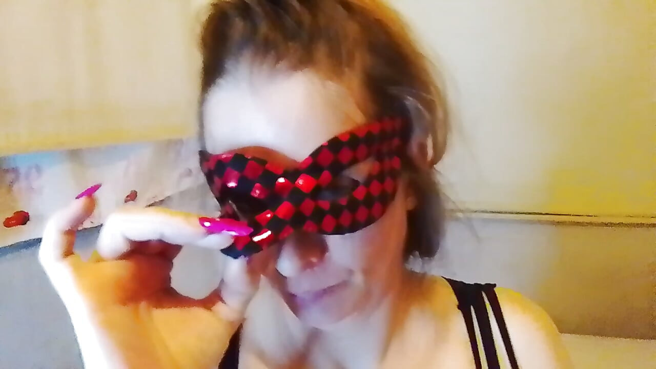 Submissive and married nymphomaniac gets whipped, step mom and swallows milk