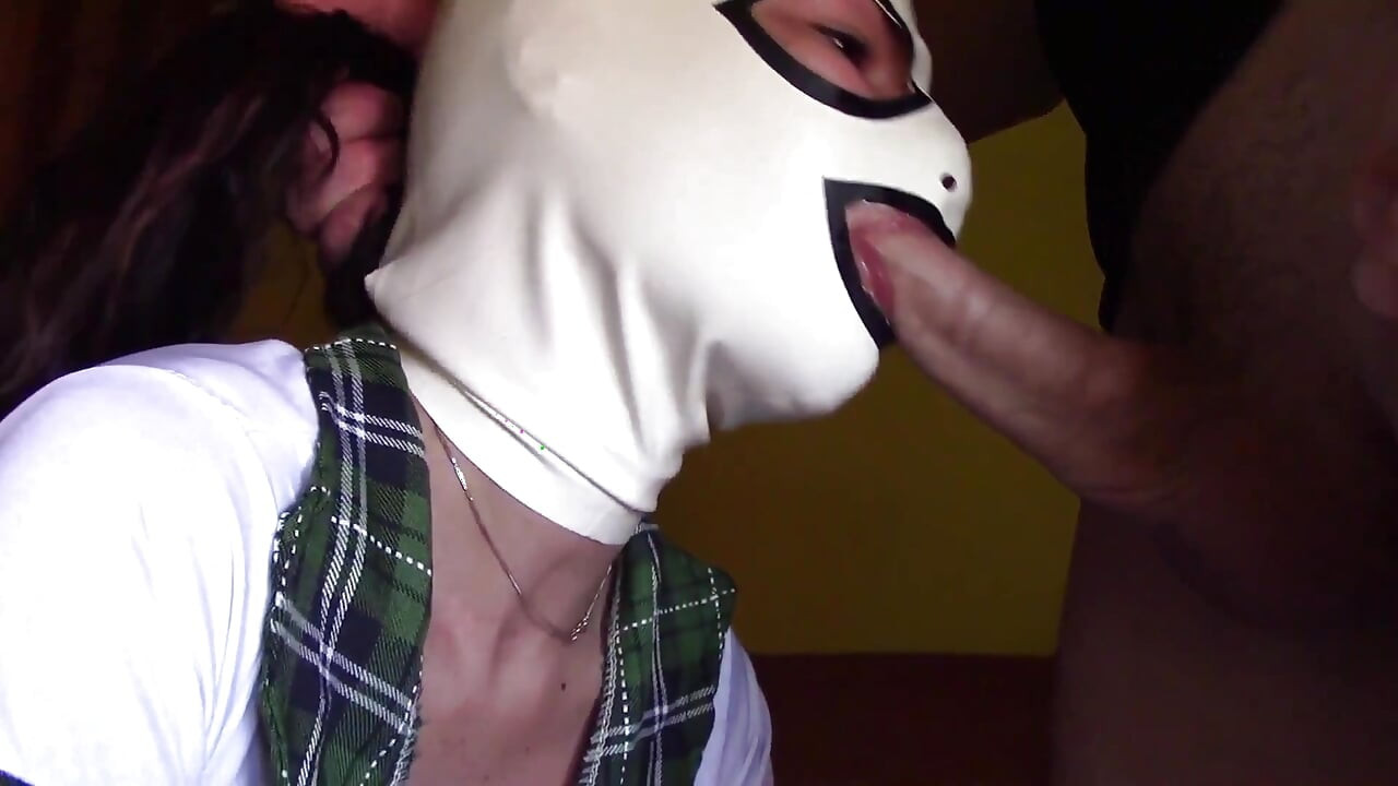 Laura on Heels ερασιτεχνικό 2021 Γιαπωνέζικη σκληρή πίπα και χύσιμο στο πρόσωπο με cosplay φοιτήτριας