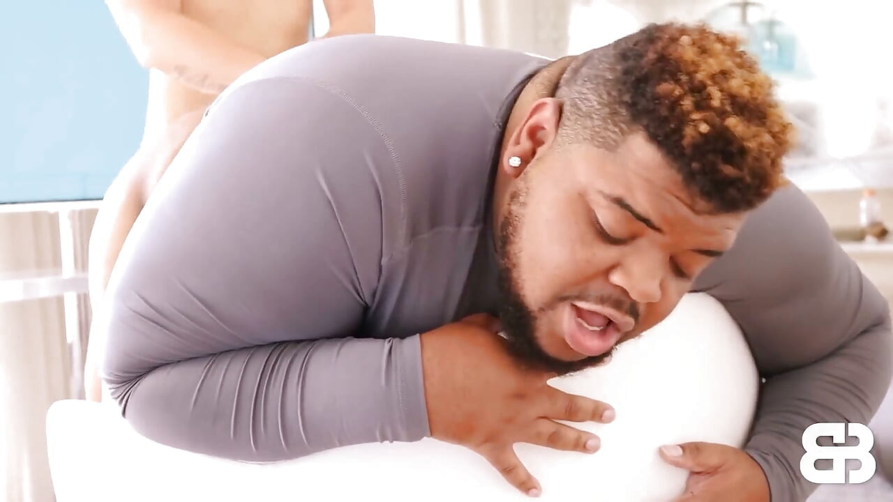 Kane Fox Fucks Santanaxxl