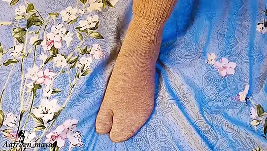 Step-mom Apne office ke chaprasi se chudi