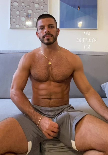 你想要抚摸我的隆起吗？