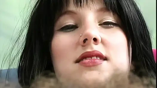 Zierliches süßes behaartes mädchen der 90er, extra behaarte muschi