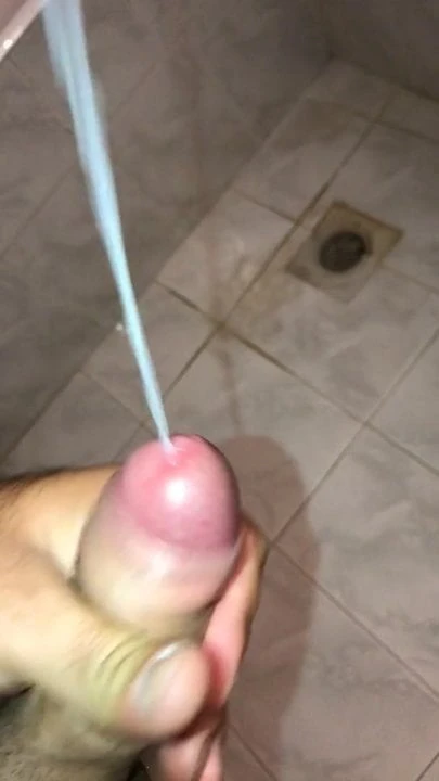 Cum explosion Ekriksi spermatos
