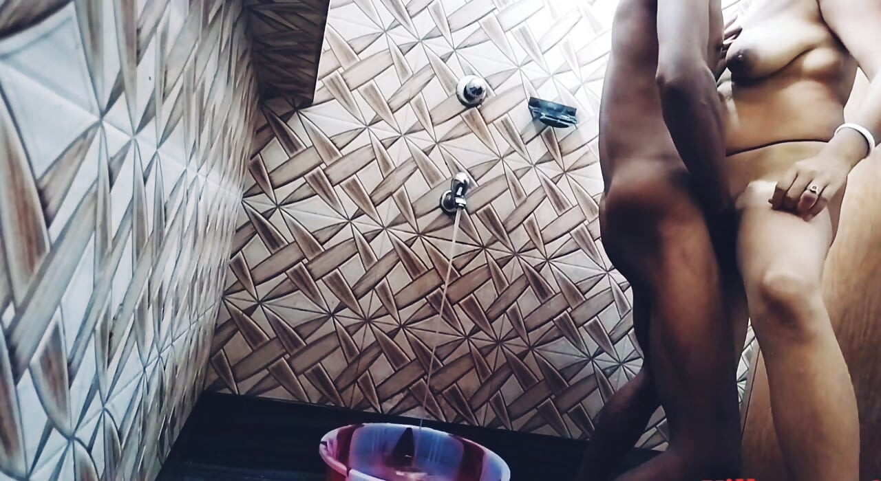 I spied on my Hot Bhabi in the shower and unexpectedly got sex