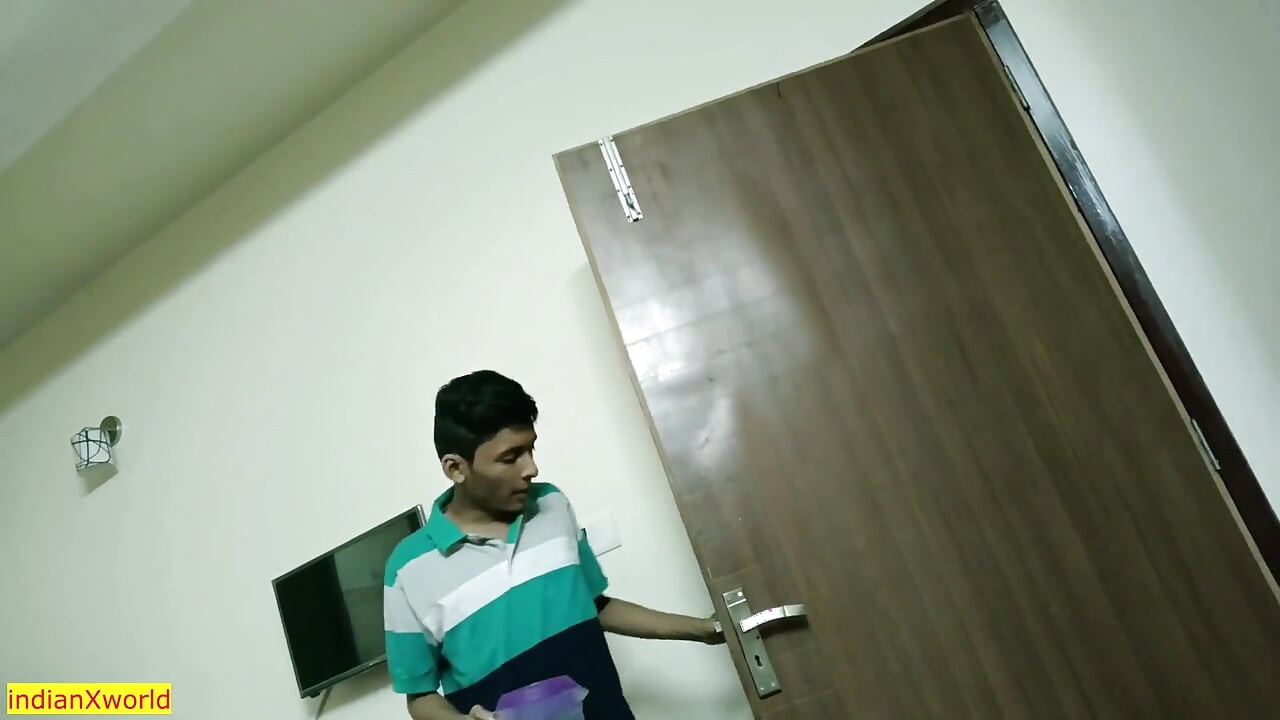 Hot Model Poonam Fucking With 18yrs Teen Boy! Best Hindi Sex
