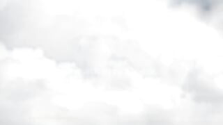 Naira muestra a su novio su coño mojado en el restaurante