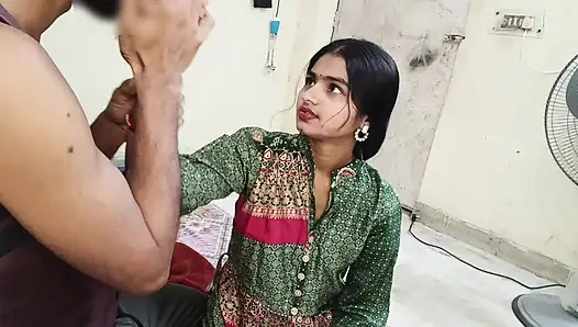 Kurvige indische bhabhi hartes im Schlafzimmer mit Devar - Amateur Desi selbstgedrehtes rollenspiel