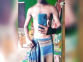 Tamil boy blc cazzo in lungi