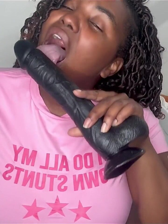 What’s Better Than Showing You My Ass and Then Begging You to Breed Me in This JOI?